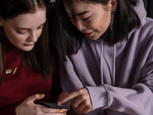 Rüyada Yalın Ayak Kaçmak