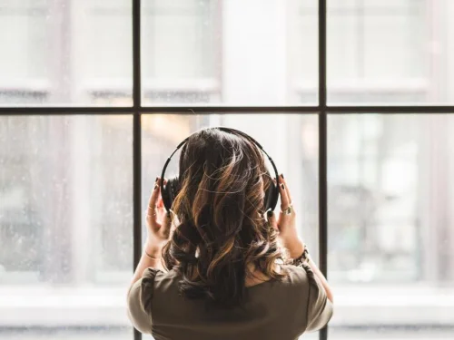 Rüyada Yanan Arabadan Atlamak