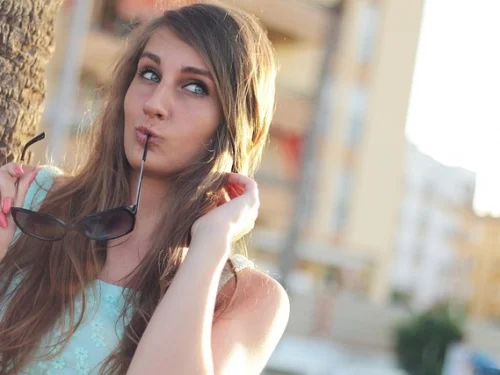 Rüyada Yeni Mavi Etek Giymek