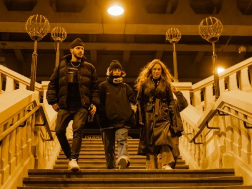 Rüyada Yeni Mor Palto Giymek