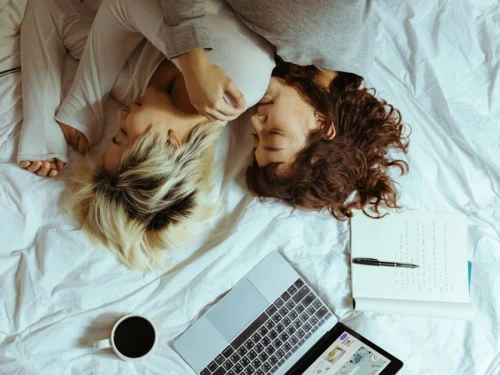 Rüyada Yeni Tabak Bardak Almak