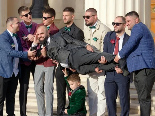 Rüyada Yılan Zehrini Akitmak