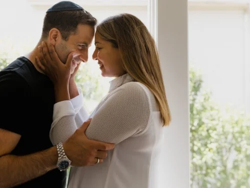 Rüyada Yılanı Elinden Atmak