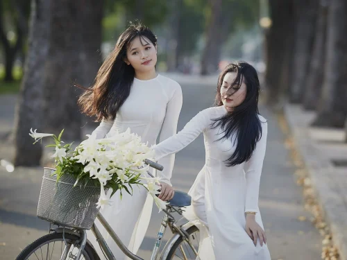 Rüyada Yılanı Tutup Atmak